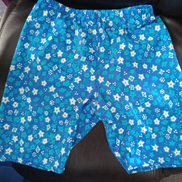 LL Beans Kids Girl's XLG  Swim Shorts Blue & White Floral 8" Inseam - Picture 1 of 5